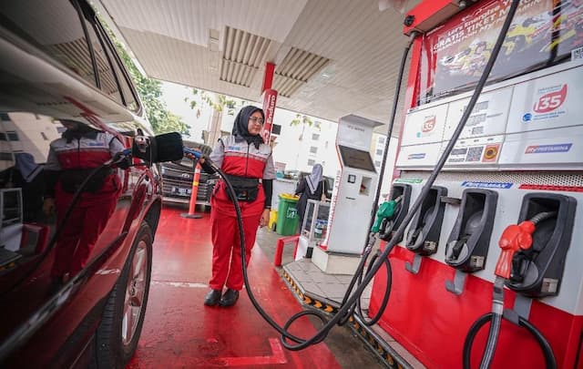 Isi Full Tank Nyaris Rp2 Juta, Ini Perbandingan Biaya BBM Fortuner dan Pajero Sport