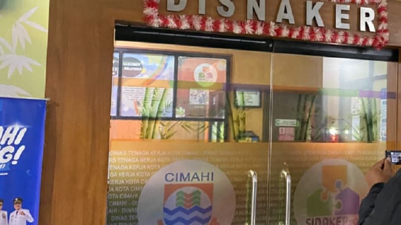 Kejari Geledah Kantor Disnaker Cimahi, Usut Dugaan Korupsi Program Pelatihan