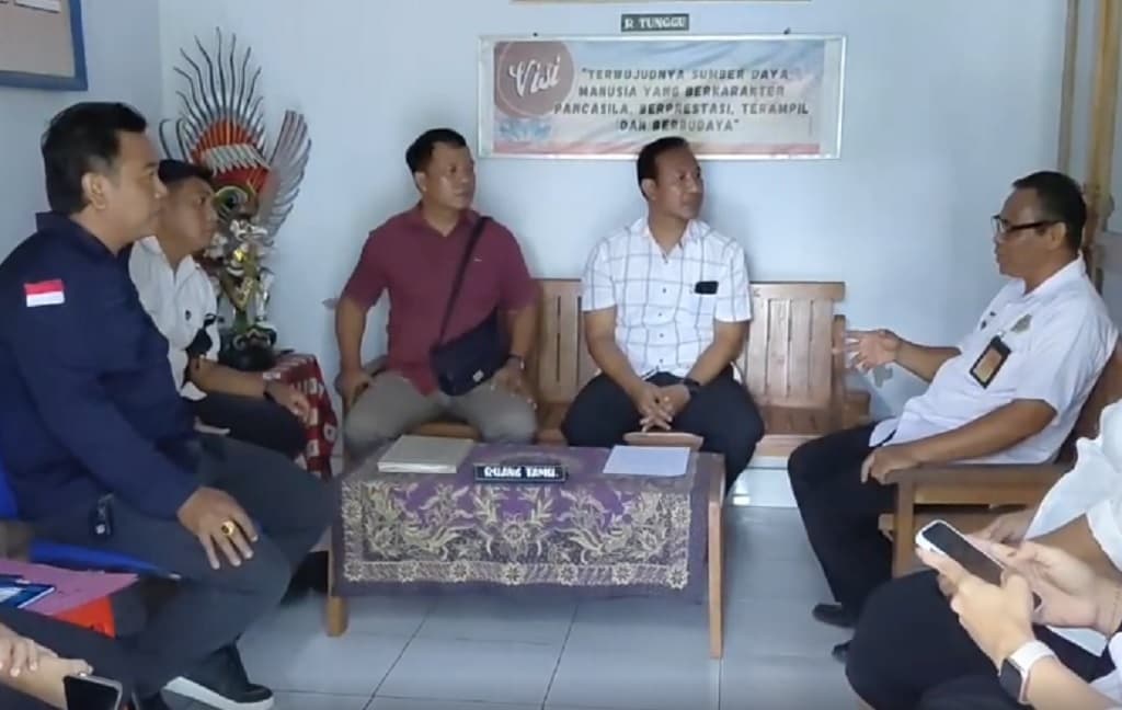 Viral Guru di Jembrana Diduga Ajak ML ke Siswi SMP, Ini Kata Kepala Sekolah
