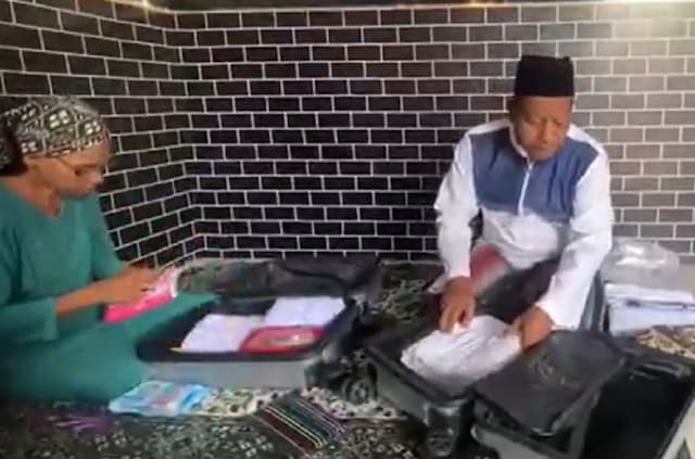 Kisah Penjual Es Keliling di Jombang Naik Haji, Nabung di Kaleng Biskuit 23 Tahun
