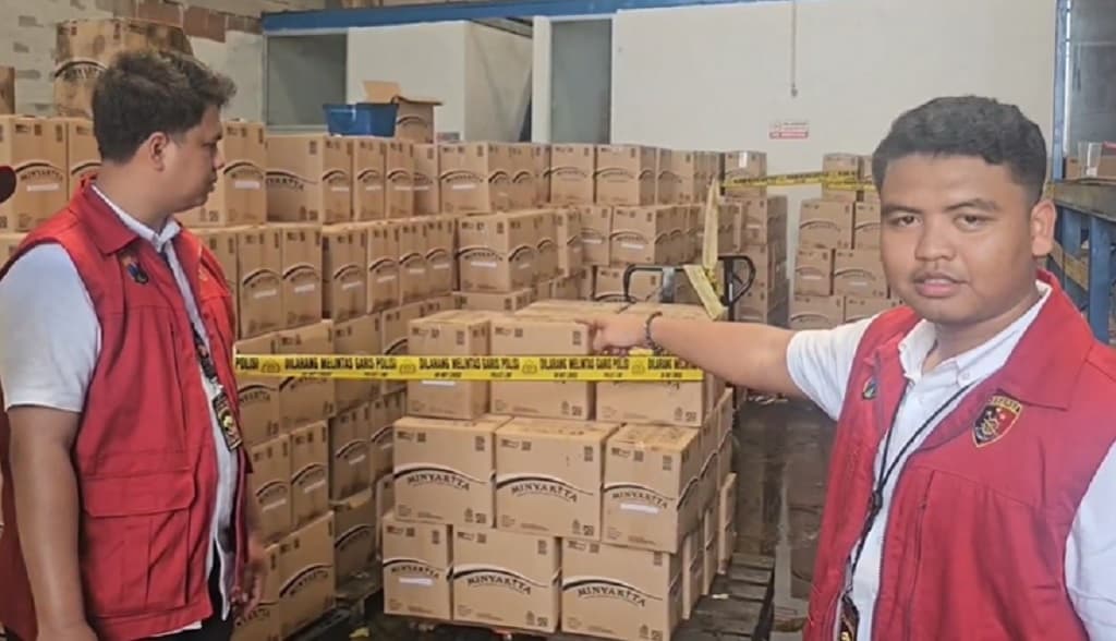 Polisi Gerebek Pabrik Minyakita di Sidoarjo, Diduga Kurangi Takaran Jeriken