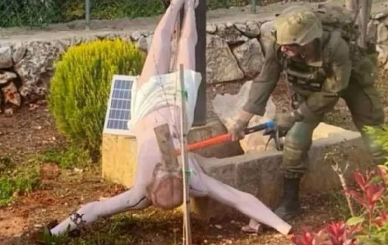 Warga Lebanon Tolak Mentah-Mentah Patung Yesus Pemberian Tentara Israel