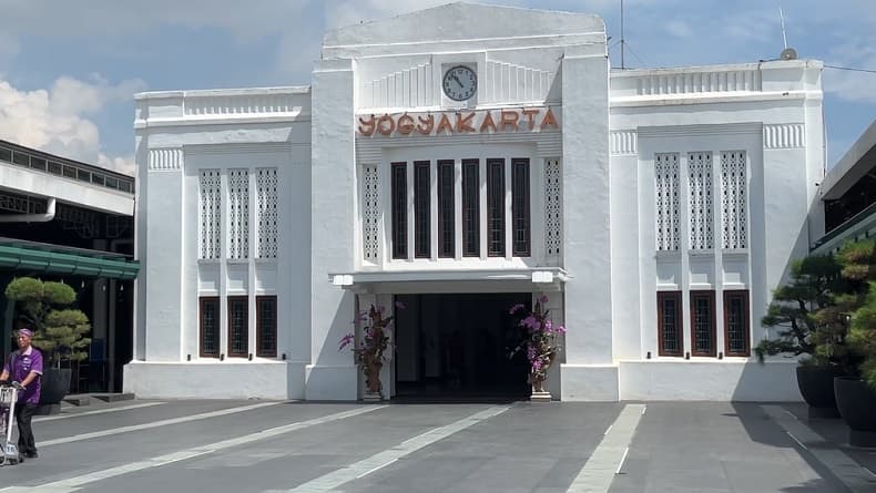 Jumlah Pembatalan Perjalanan KA di Daop 6 Yogyakarta Bertambah Dampak Gangguan di Bekasi