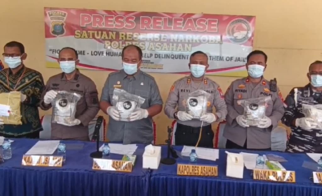 Dijanjikan Upah Rp50 Juta, TKI Ilegal Selundupkan 5 Kg Sabu di Asahan