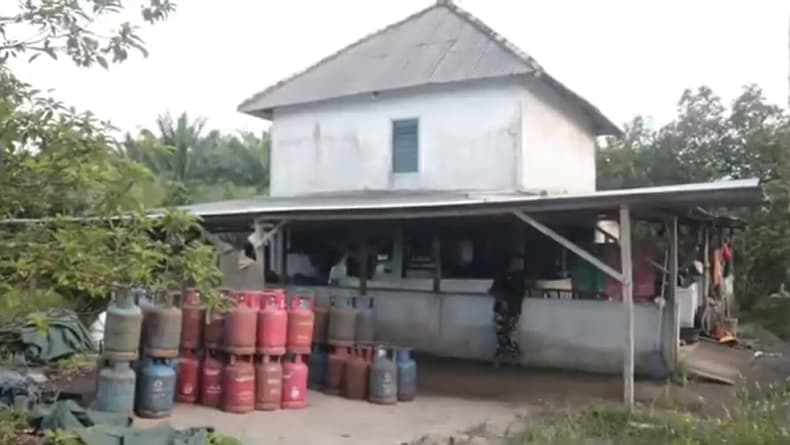 Rumah Pengoplos Elpiji Subsidi di Bangka Tengah Digerebek Polisi, 4 Orang Ditangkap