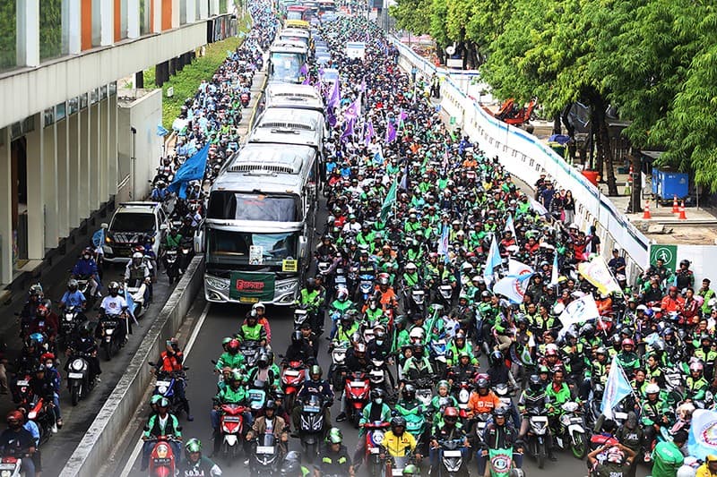 Ribuan Buruh dan Ojol Bergabung, Konvoi ke Monas Hadiri May Day Fiesta 2026