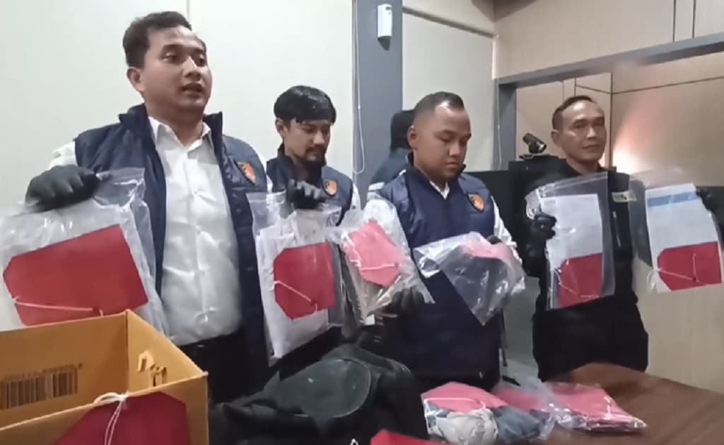 Modal Kain Kafan, Dukun Palsu Lulusan SD di Kendal Tipu Karyawan BUMN Rp120 Juta
