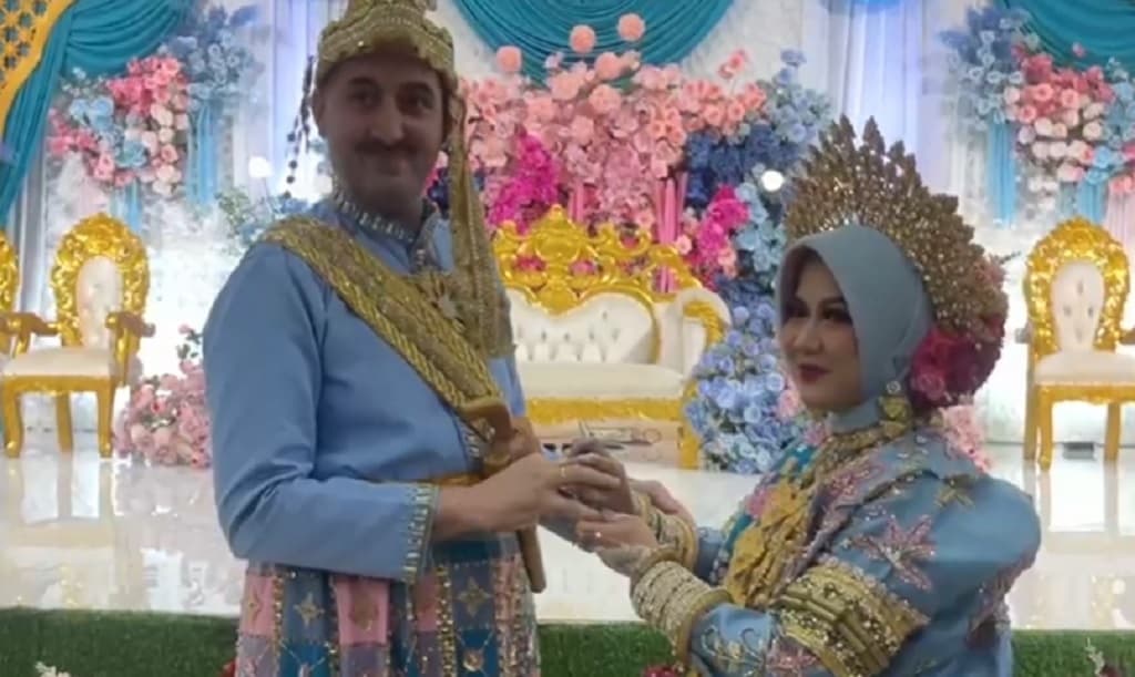 Viral Hafiz Al-Qur'an asal Turki Nikahi Gadis Palopo, Mahar Rp150 Juta