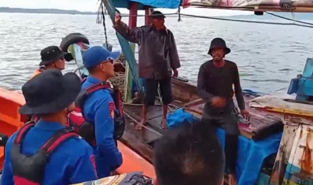 Perahu Nelayan Ditabrak Kapal Kargo di Perairan Kalianda Lampung Selatan, 1 Nelayan Hilang