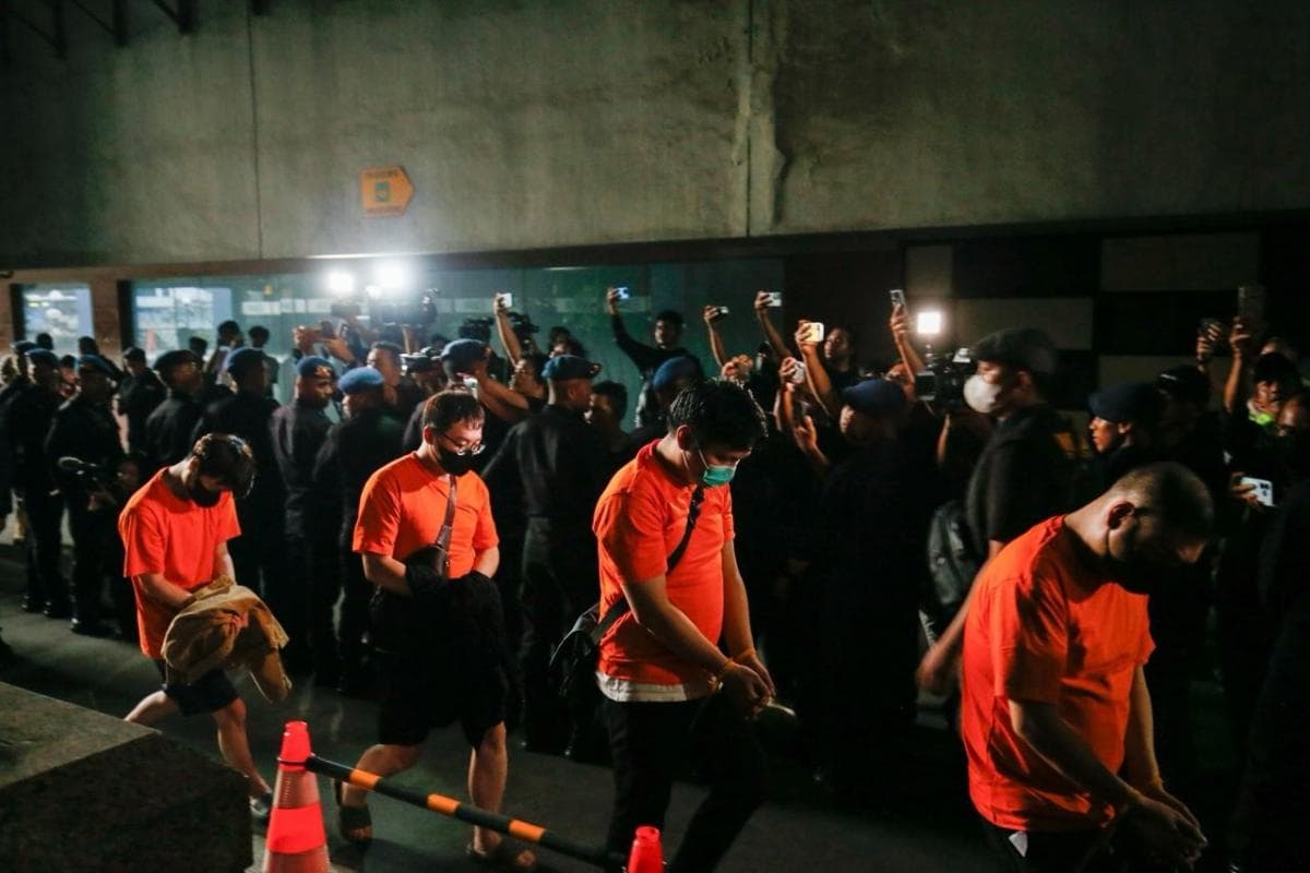 Penampakan Ratusan WNA Terduga Pelaku Sindikat Judi Online di Jakbar