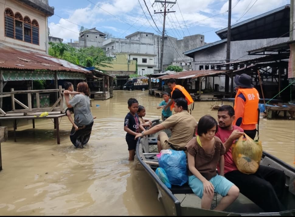 Banjir di Kendari Sultra Telan Korban Jiwa, 2 Tewas dan 3.517 Warga Terdampak Banjir di Kendari Sultra Telan Korban Jiwa, 2 Tewas dan 3.517 Warga Terdampak