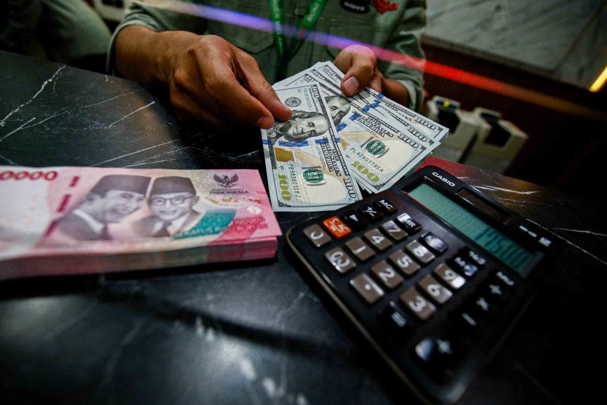 Rupiah Hari Ini Bergerak Menuju Rp17.800 per Dolar AS, Ini Pendorongnya