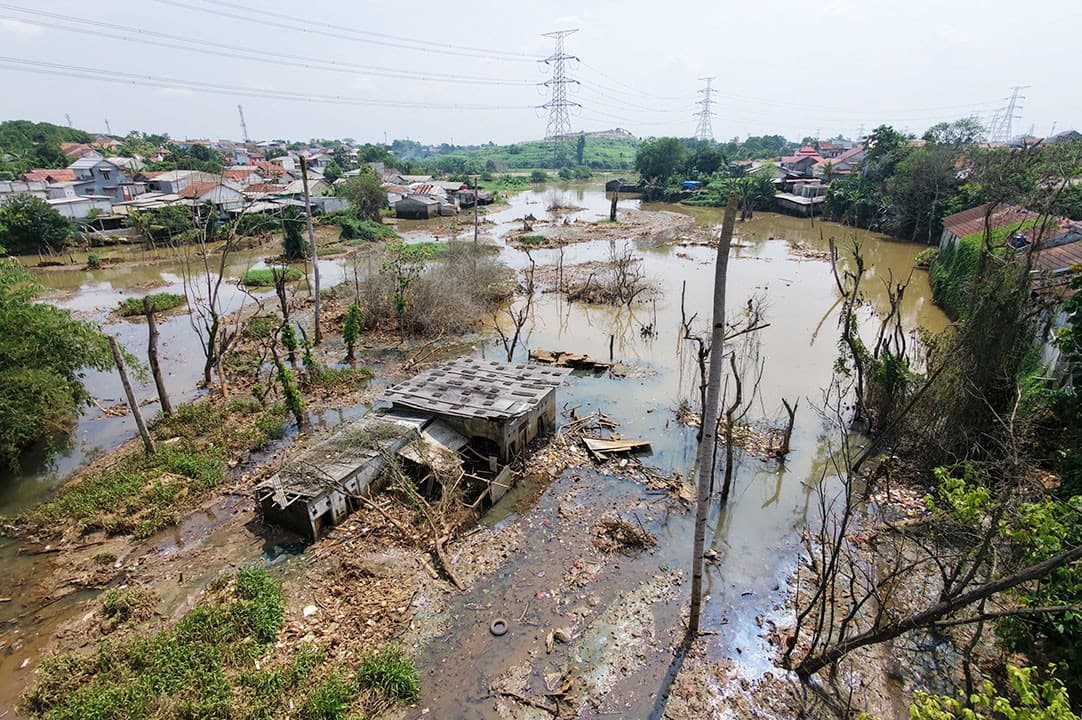 Banjir 3 Tahun di Cipayung Depok Belum Surut, Longsoran Sampah TPA Pemicunya Banjir 3 Tahun di Cipayung Depok Belum Surut, Longsoran Sampah TPA Pemicunya