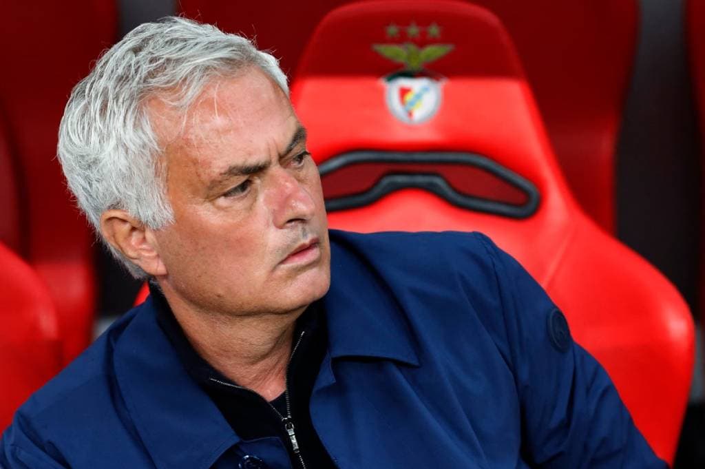 Real Madrid Siapkan Dua Nama Alternatif jika Mourinho Batal Kembali, Satu Mantan Legenda Klub