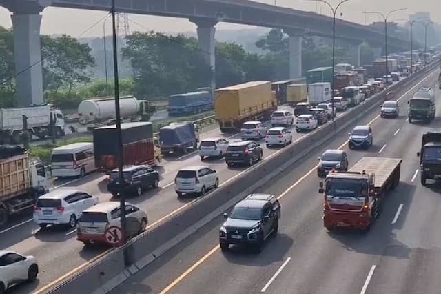 Libur Panjang Kenaikan Yesus Kristus, Tol Japek dan MBZ Padat Merayap