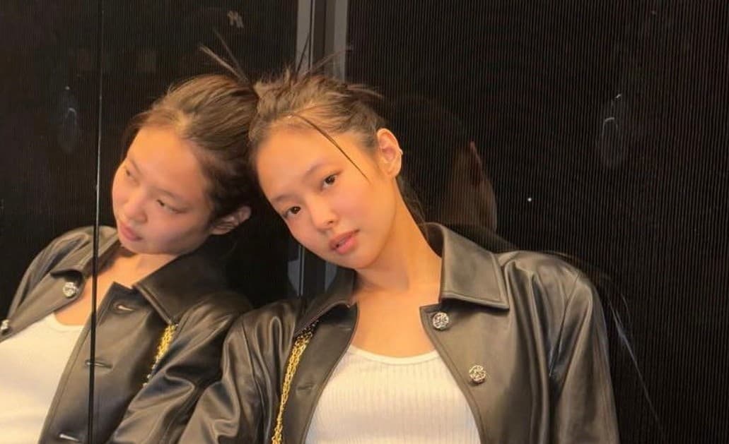 Mirror Selfie Jennie BLACKPINK Bikin Netizen Salfok, Bentuk Wajah Berbeda