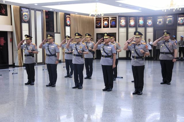 Kapolri Pimpin Sertijab, Komjen Panca Putra Resmi Jabat Kalemdiklat Polri