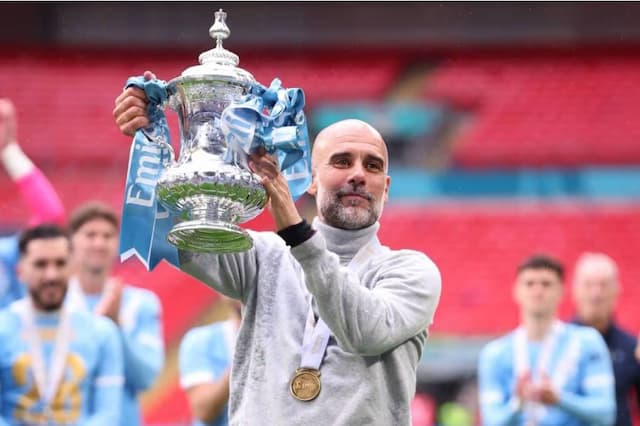 Jawaban Mengejutkan Pep Guardiola soal Masa Depannya usai Bawa Manchester City Juara Piala FA