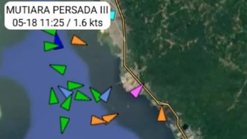 KM Mutiara Persada III Mati Mesin di Selat Sunda, Puluhan Penumpang Terjebak Dievakuasi