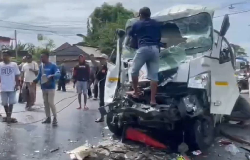 Kronologi Kecelakaan Beruntun 4 Kendaraan di Pantura Situbondo Tewaskan Pemotor