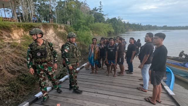 OPM Kembali Berulah, TNI Evakuasi Puluhan Pendulang Emas dari Awimbon ke Boven Digoel