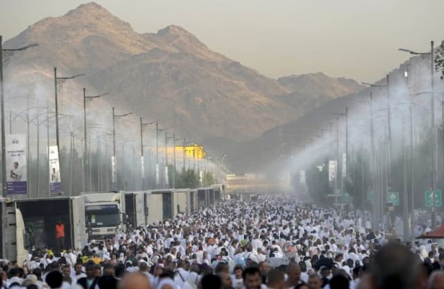 Suhu Arab Saudi Tembus 50 Derajat Celsius, Jemaah Haji Diimbau Waspada