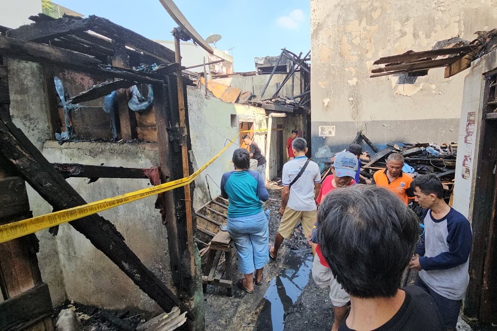 Penampakan Rumah Warga Hangus usai Kebakaran di Tambora Jakbar, Dipasangi Garis Polisi