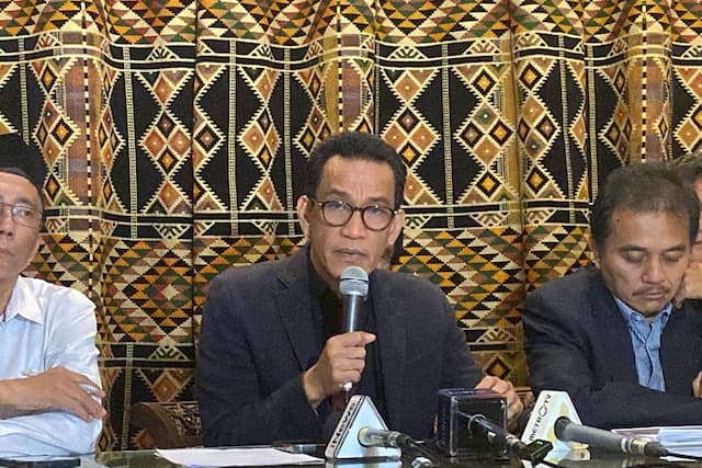 Refly Harun Minta Kasus Ijazah Jokowi Dihentikan: Sudah Tak Layak Lagi!