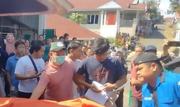 Miris, Gadis 18 Tahun Tikam Ibu Kandung hingga Tewas Saat Sedang Salat