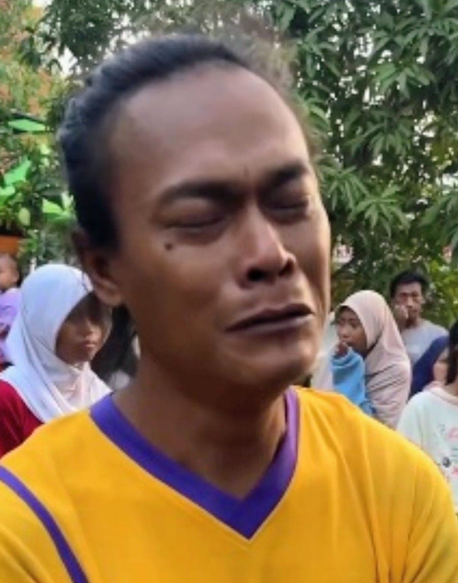 Lomba Menangis Paling Natural Gegerkan Karawang Rayakan HUT RI Ke-80