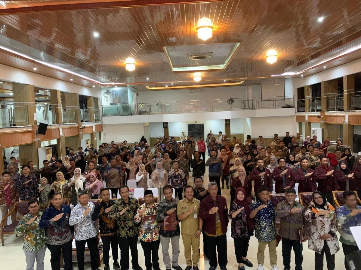 Bupati Karawang Jadi Mahasiswa Baru Pascasarjana, Unsika Gelar Gala Dinner Sambut 161 Maba