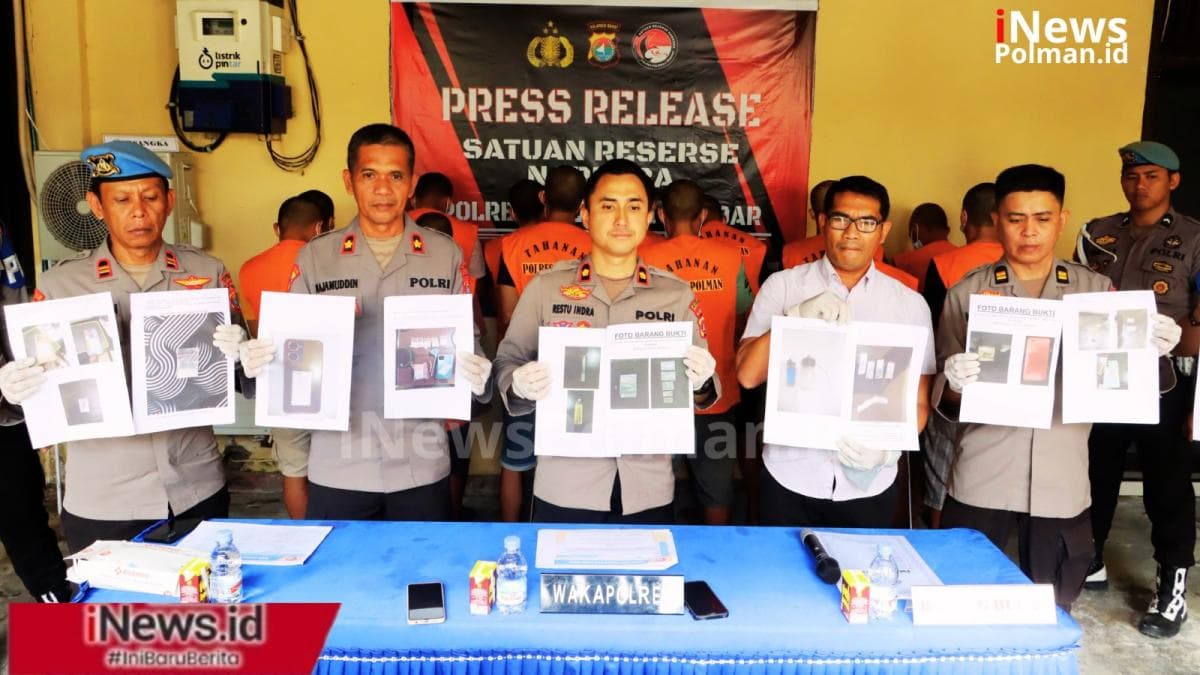 13 Tersangka, 7 Gram Sabu: Polres Polman Bongkar Jaringan Narkoba di Empat Kecamatan 13 Tersangka, 7 Gram Sabu: Polres Polman Bongkar Jaringan Narkoba di Empat Kecamatan