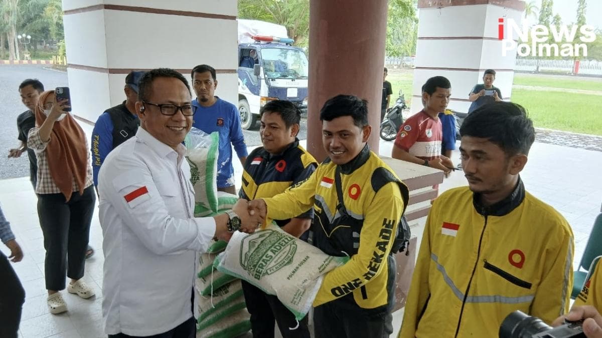 Peduli Ojol, Pemprov Sulbar Bersama Pemkab Polman Bagikan Bantuan Beras 200 Paket