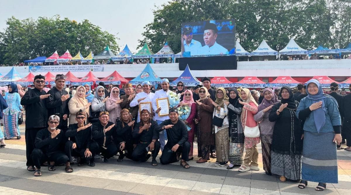 Karawang Raih Penghargaan sebagai Penghasil Padi Terbesar Kedua di Jawa Barat