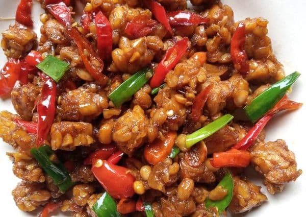 Menu Makanan Warteg Ini Dinobatkan sebagai Tumisan Terenak di Dunia