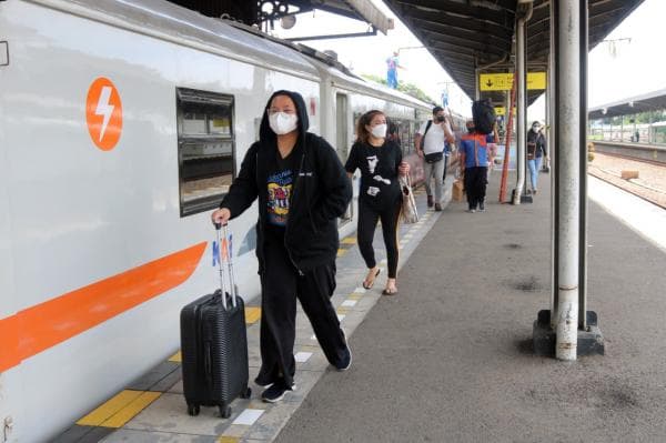 Tips Saat Barang Tertinggal di Stasiun atau di Atas KA, Kuncinya Tetap Tenang dan Ikuti Langkah Ini