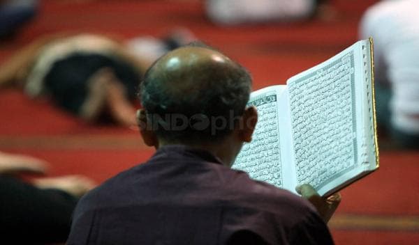 Itikaf Malam Ganjil 23 Nanti Malam Berburu Lailatul Qadar, Hafalkan Doa Ini  
