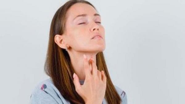 5 Penyebab Tenggorokan Terasa Panas, Yuk Simak!