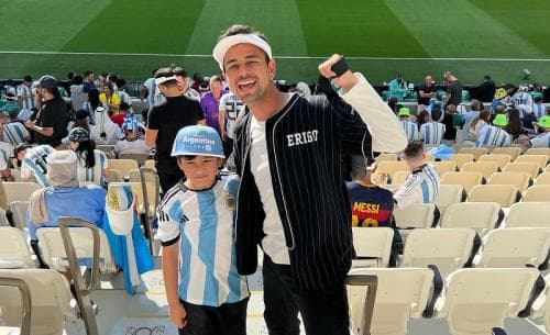 Wow !! Raffi Ahmad Bagikan Foto Rafathar Selfie Bareng Lionel Messi di Stadion