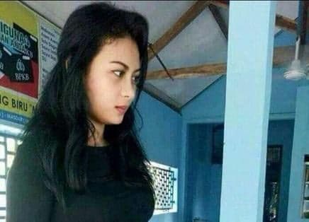 Ini Dia Wanita Cantik Penjual Kopi nan Seksi Jadi Viral di Medsos Ini Dia Wanita Cantik Penjual Kopi nan Seksi Jadi Viral di Medsos