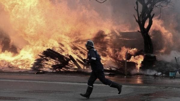 Miris, Nenek di Magetan Tewas Terbakar Lilin Gegara Tak Mampu Bayar Listrik Miris, Nenek di Magetan Tewas Terbakar Lilin Gegara Tak Mampu Bayar Listrik