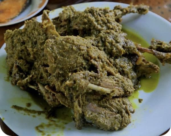 Intip Resep Itiak Lado Mudo, Olahan Daging Khas Minang Yang Melegenda