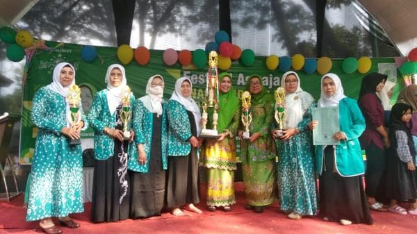 Kabupaten Pekalongan Raih Juara Umum Festival Aswaja Anak PAUD