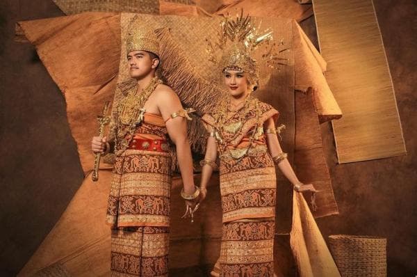 Tamu Undangan Dilarang Pakai Batik Parang di Pernikahan Kaesang-Erina, Ini Alasan Sebenarnya!