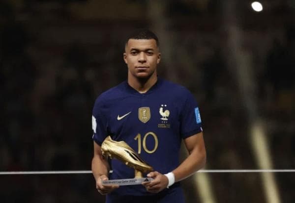 Cetak Hat-trick di Final! Mbappe Menjadi Top Skor dan Menangkan Trofi Sepatu Emas Piala Dunia 2022
