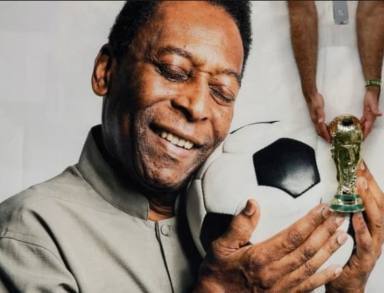 Pasca Meninggalnya Pele Sang Legenda Sepak Bola, Brasil Berkabung Nasional Selama 3 Hari