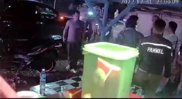 Viral, Bupati Pangandaran Ngamuk Segel Penutupan Tempat Hiburan Malam Dirobek Viral, Bupati Pangandaran Ngamuk Segel Penutupan Tempat Hiburan Malam Dirobek