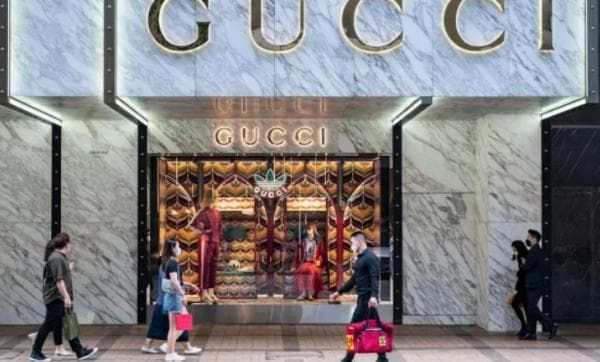 Pemilik Brand Gucci, Ternyata Anak Seorang Penjual Kayu di Pedesaan
