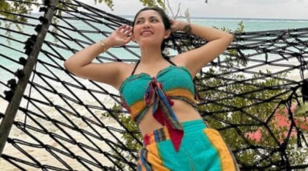 Rachel Vennya Pamer Potret Berbikini di Pantai