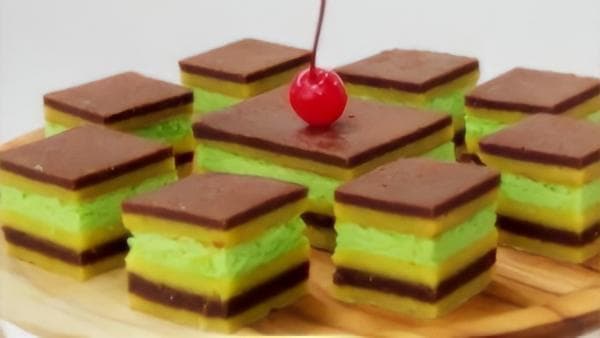 Kue Putri Kandis, Kuliner Cantik Khas Jambi Kue Putri Kandis, Kuliner Cantik Khas Jambi